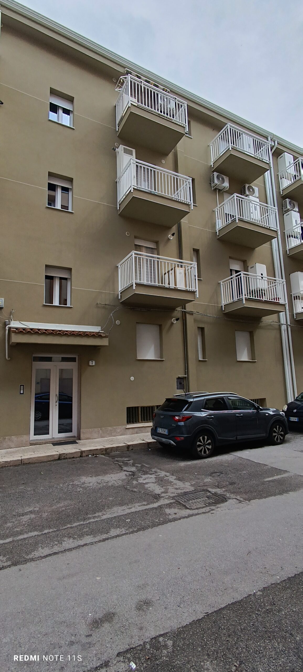 Rif.106 Appartamento sito a Campofelice di Roccella in via V. Amato